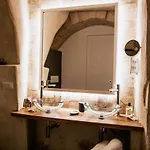 19.52 Bed & Breakfast