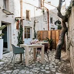 19.52 Bed & Breakfast 4*