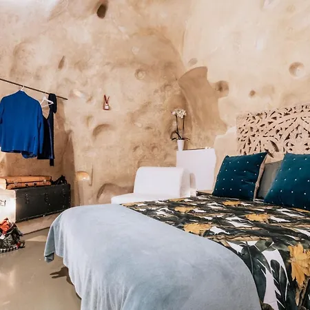 Bed & Breakfast 19.52